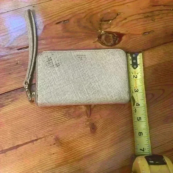 Fossil gold wallet wristlet cowhide leather - Picture 9 of 9